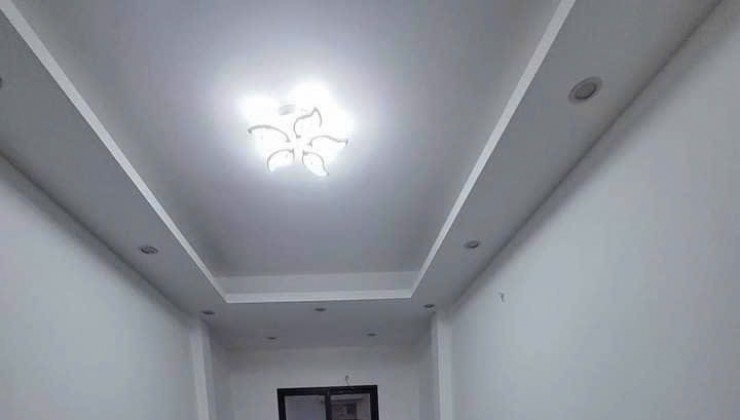 BÁN NHÀ NGUYỄN ĐỨC CẢNH 30M2X 5T MỚI  ĐẸP, SÁT PHỐ, SĐCC  giá 3,3 tỷ.